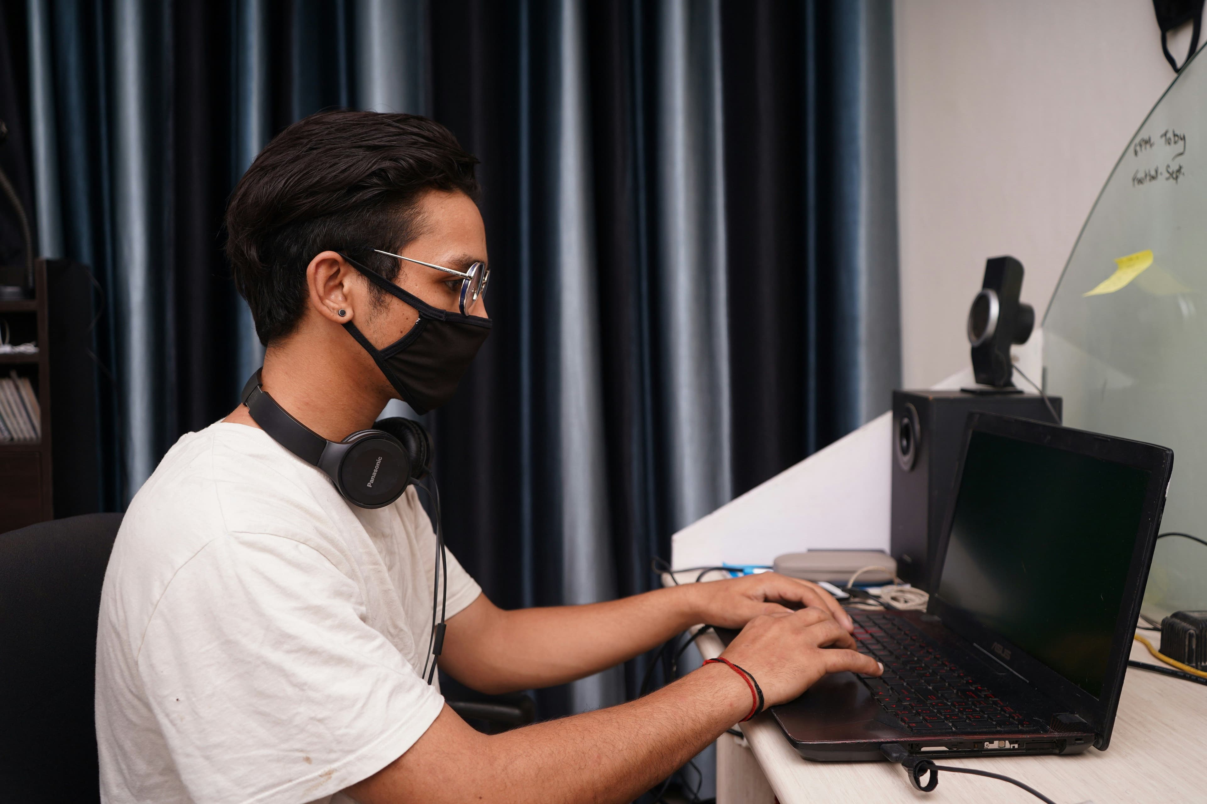 Cybersecurity salary in India 2026 by experience level and specialization